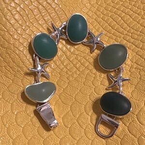 7.5” Silver Tone and Green Starfish Bracelet